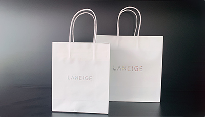 搞黄软件包裝淺析化妝品手（shǒu）提袋結實耐用的原因